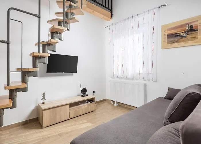 Vuka Konukevi Omišalj