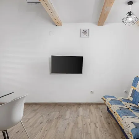 Vuka 4*