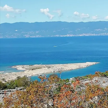 Vuka Gasthuis Omišalj