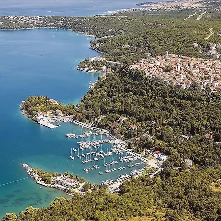 Vuka Gasthuis Omišalj