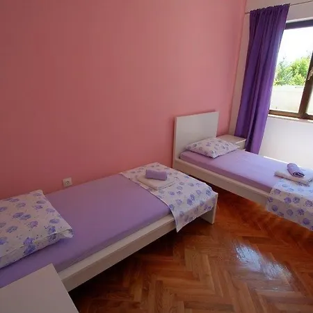 Vuka Omisalj